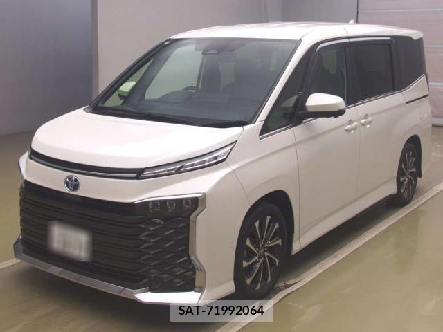 Toyota VOXY 2024-08 8752895-3
