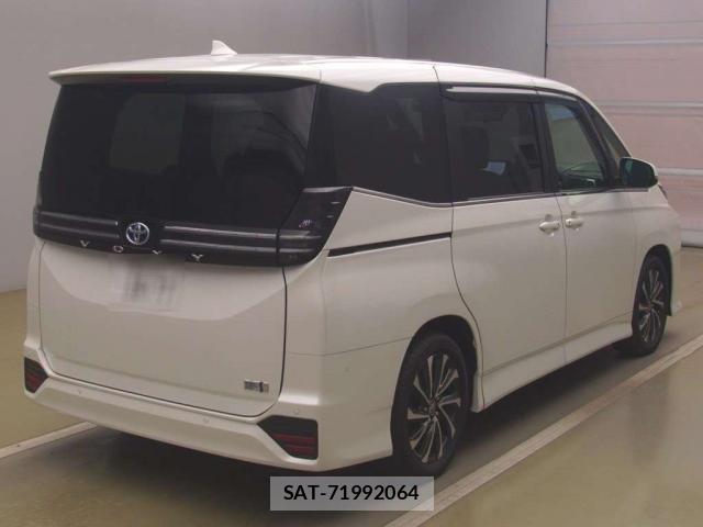 Toyota VOXY 2024-08 8752895-8