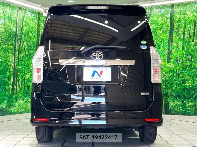 Toyota VOXY 2012-04 8752928-16