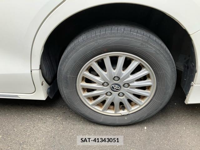 Toyota VOXY 2016-12 8753015-8