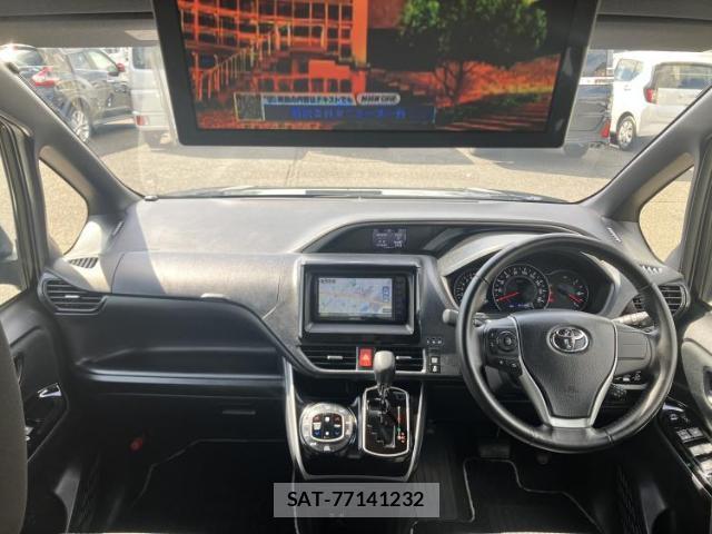 Toyota VOXY 2019-07 8753041-3