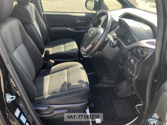 Toyota VOXY 2019-07 8753041-4
