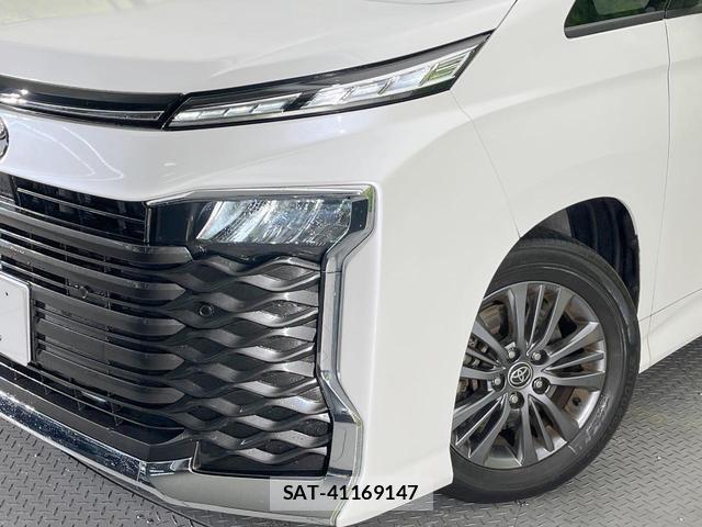 Toyota VOXY 2023-01 8753052-12