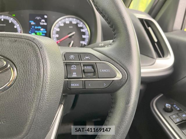 Toyota VOXY 2023-01 8753052-4