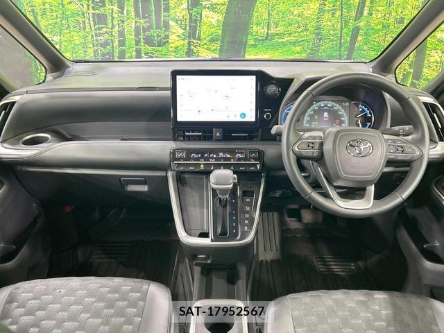 Toyota VOXY 2024-01 8753135-1