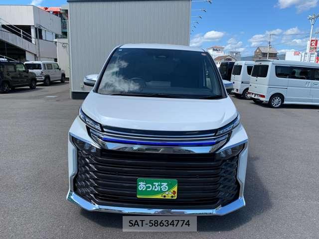 Toyota VOXY 2023-10 8753139-2