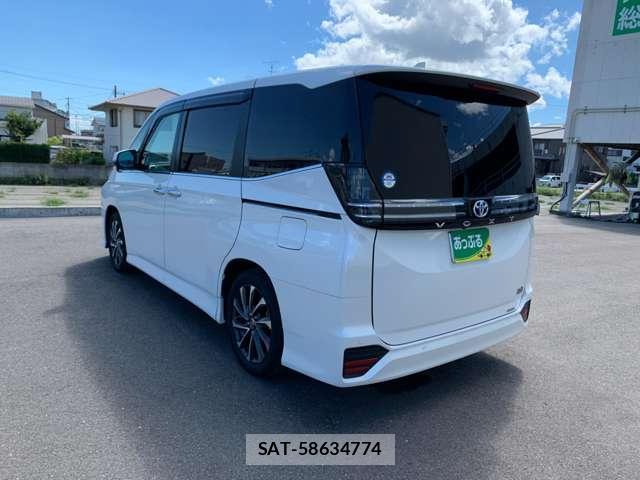 Toyota VOXY 2023-10 8753139-7