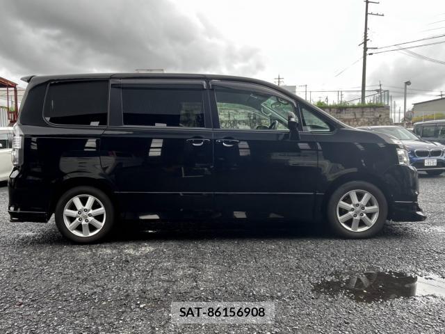 Toyota VOXY 2008-02 8753300-2