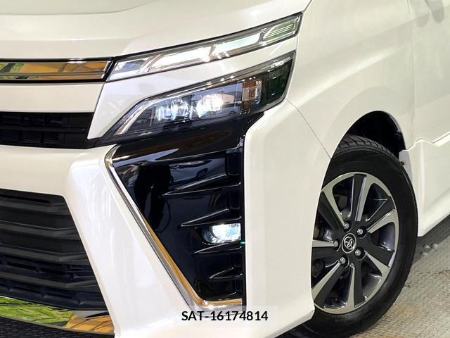 Toyota VOXY 2018-12 8753473-6