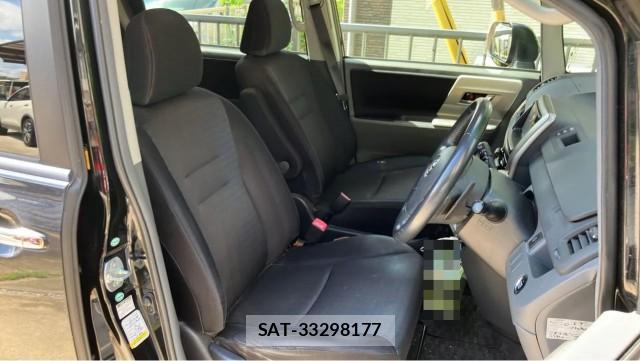 Toyota VOXY 2008-09 8753585-5