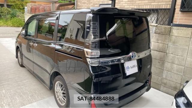 Toyota VOXY 2021-09 8753605-13