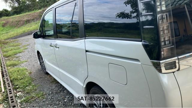 Toyota VOXY 2016-02 8753635-10