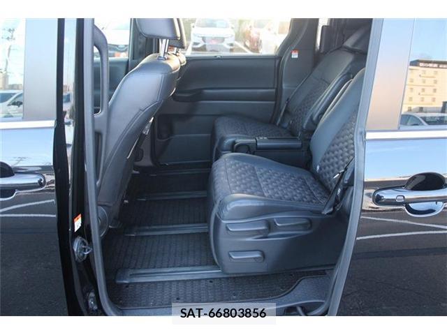 Toyota VOXY 2022-11 8753905-11