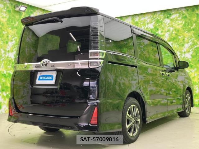 Toyota VOXY 2021-06 8754344-2
