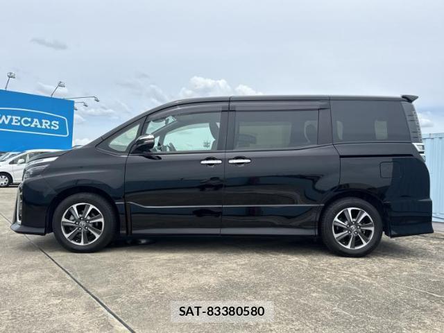 Toyota VOXY 2020-01 8754566-1
