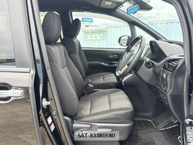 Toyota VOXY 2020-01 8754566-3