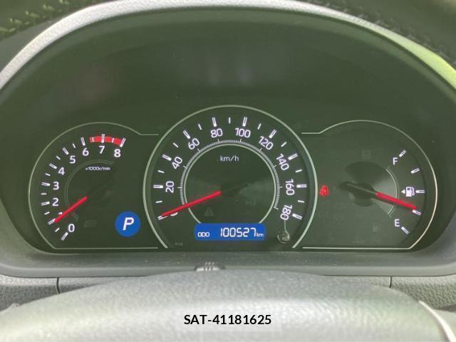 Toyota VOXY 2017-09 8754567-13