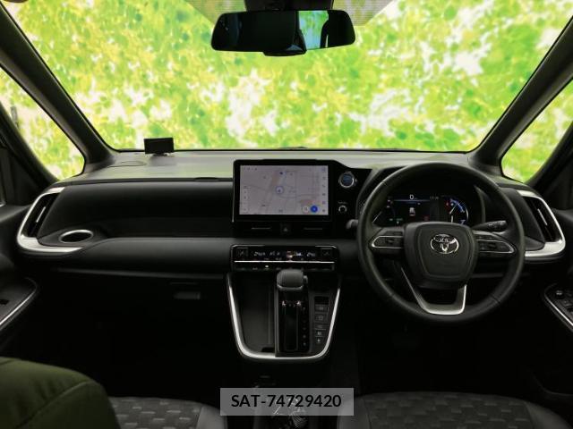 Toyota VOXY 2023-06 8754576-12