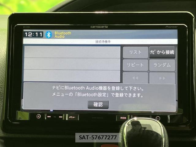 Toyota VOXY 2017-11 8754684-10