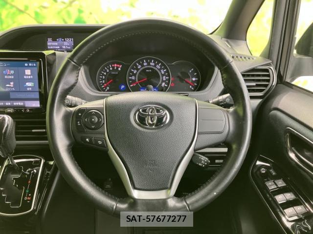 Toyota VOXY 2017-11 8754684-15