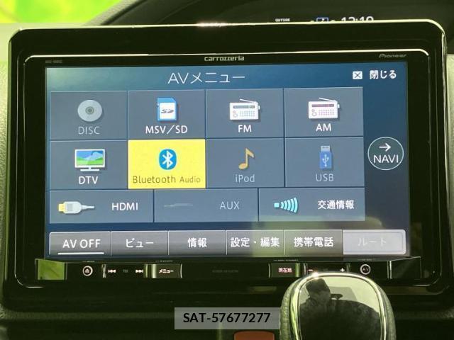 Toyota VOXY 2017-11 8754684-8