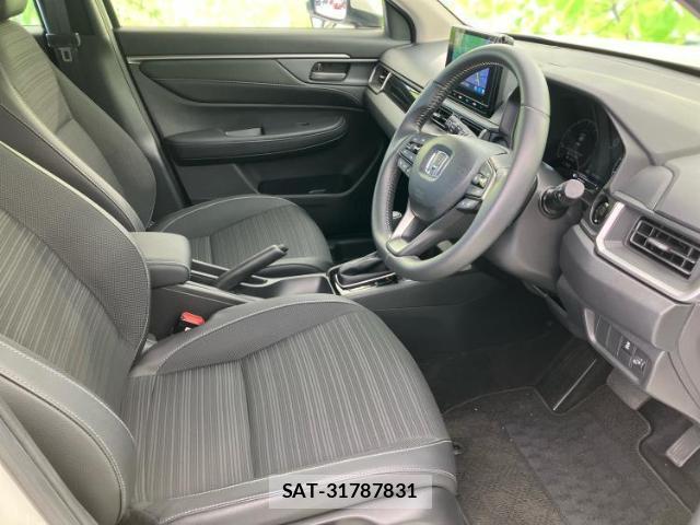 Honda WR-V 2024-11 8754421-4