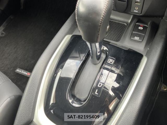 Nissan X-TRAIL 2018-01 8752332-17