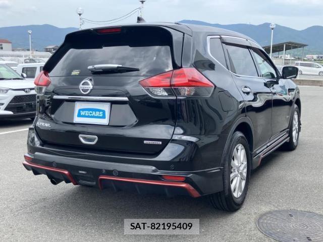 Nissan X-TRAIL 2018-01 8752332-2