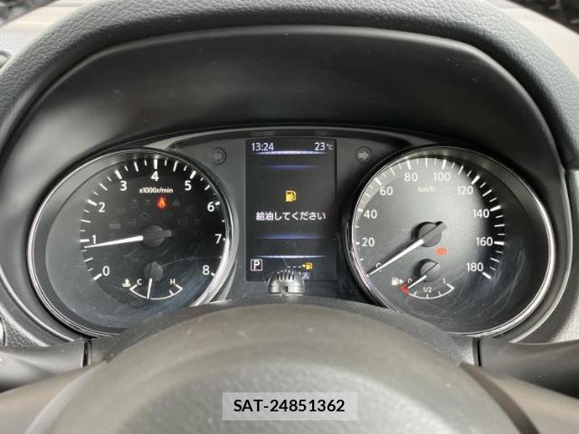 Nissan X-TRAIL 2017-05 8753915-13