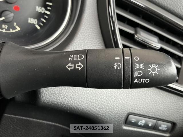Nissan X-TRAIL 2017-05 8753915-15