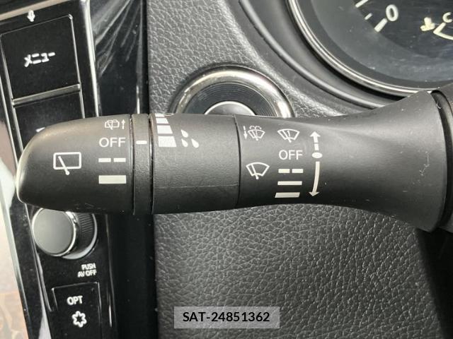 Nissan X-TRAIL 2017-05 8753915-16