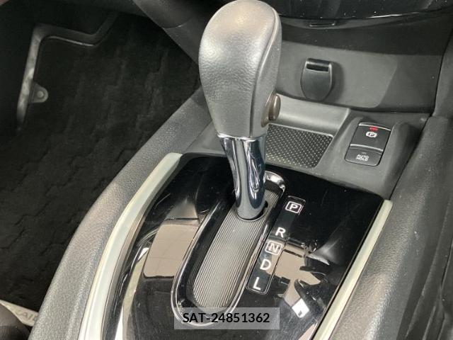 Nissan X-TRAIL 2017-05 8753915-17