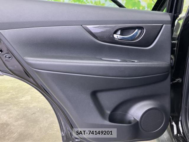 Nissan X-TRAIL 2017-11 8754151-6