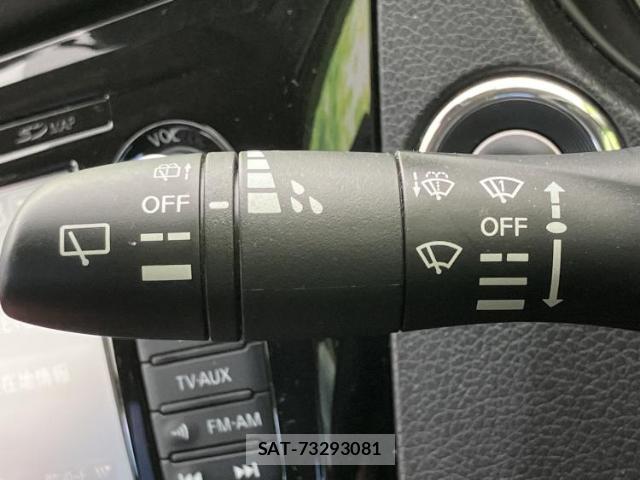 Nissan X-TRAIL 2018-10 8754154-15