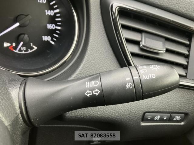 Nissan X-TRAIL 2019-03 8754395-16