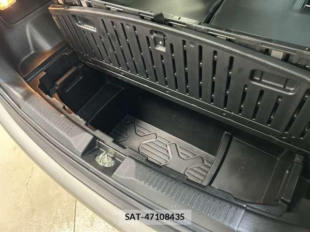 Suzuki X BEE 2018-01 8754237-15