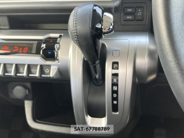 Suzuki X BEE 2022-09 8754610-16