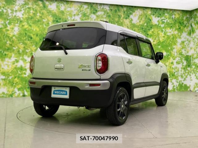 Suzuki X BEE 2021-06 8754678-2