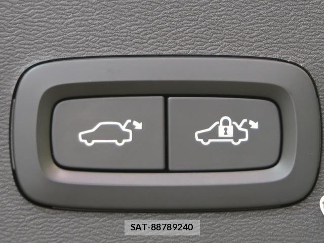 Volvo XC40 2020-08 8752938-5