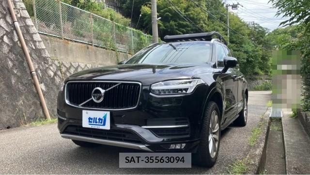 Volvo XC90 2018-06 8753645-0