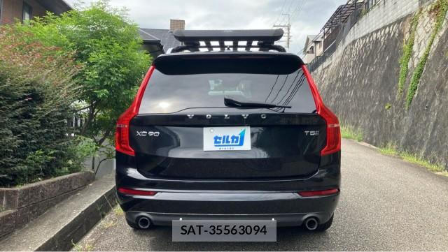 Volvo XC90 2018-06 8753645-1