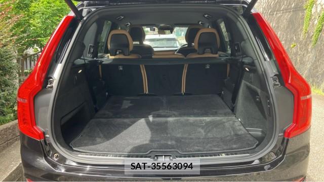 Volvo XC90 2018-06 8753645-17