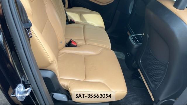 Volvo XC90 2018-06 8753645-6