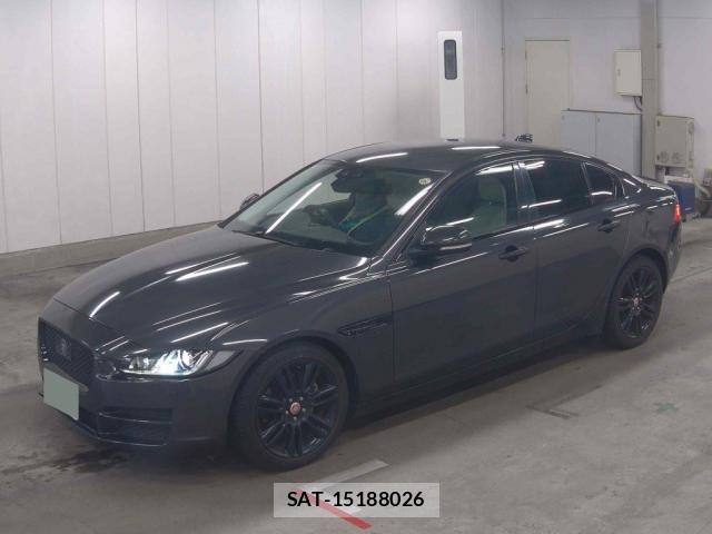 Jaguar XE 2018-09 8754111-3
