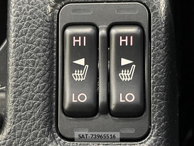Subaru XV HYBRID 2017-01 8752823-6