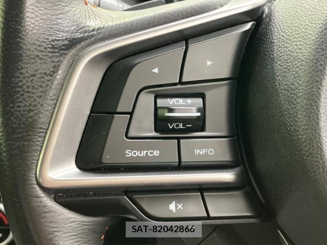 Subaru XV 2018-03 8754476-13