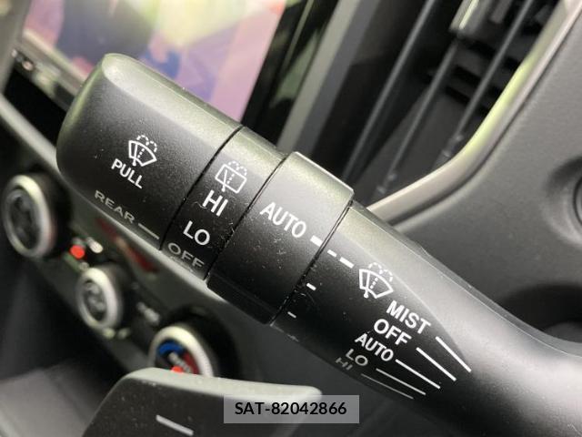 Subaru XV 2018-03 8754476-15