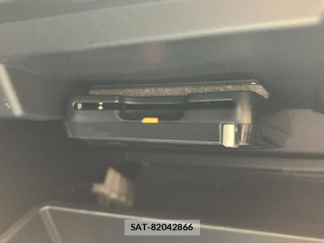 Subaru XV 2018-03 8754476-17