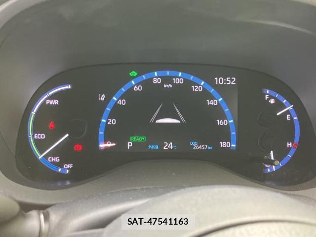 Toyota YARIS CROSS 2021-08 8753035-13