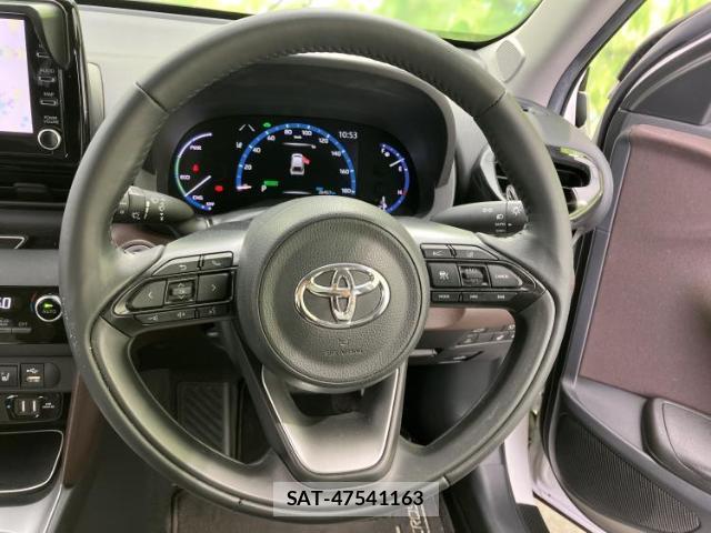 Toyota YARIS CROSS 2021-08 8753035-14